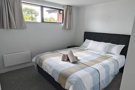 Photo of property in 6d Avonhead Road, Avonhead, Christchurch, 8042