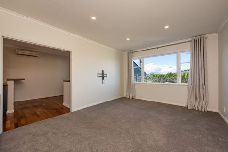 Photo of property in 32 Prospect Terrace, Johnsonville, Wellington, 6037