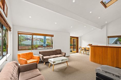 Photo of property in 2/24 Wisteria Way, Mairangi Bay, Auckland, 0630