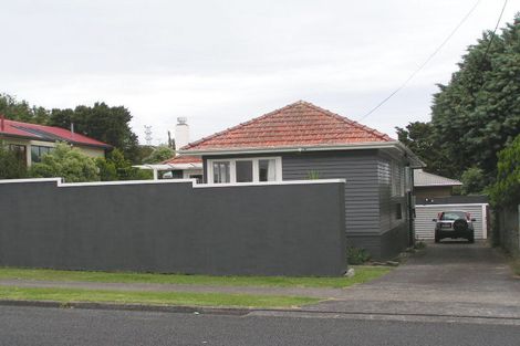 Photo of property in 1/4 Waitemata Road, Hauraki, Auckland, 0622