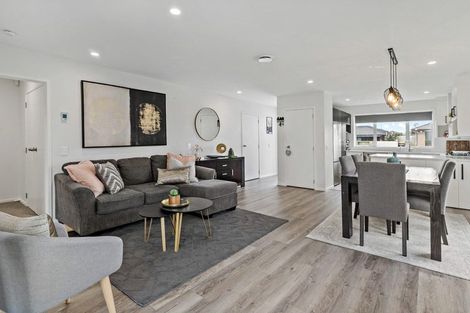 Photo of property in 16 Perla Road, Pukekohe, 2120