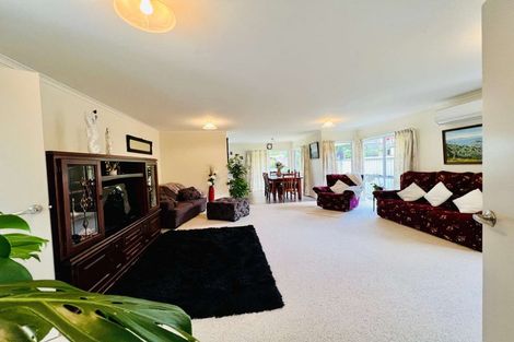 Photo of property in 90 Victoria Street, Coromandel, 3506