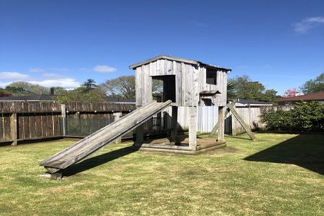 Photo of property in 18 Ranch Place, Pukekohe, 2120