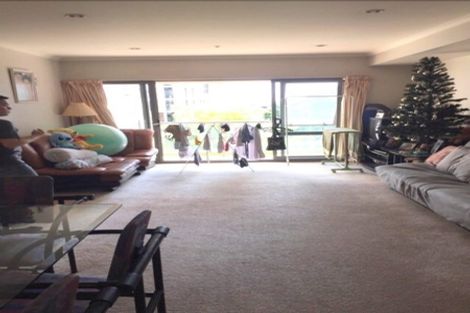 Photo of property in Tower Hill Apartments, 3e/1 Emily Place, Auckland Central, Auckland, 1010