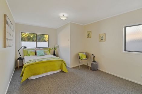 Photo of property in 81 St Annes Crescent, Wattle Downs, Auckland, 2103