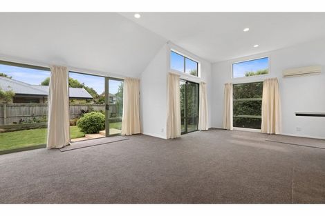 Photo of property in 2/83 Sullivan Avenue, Woolston, Christchurch, 8023