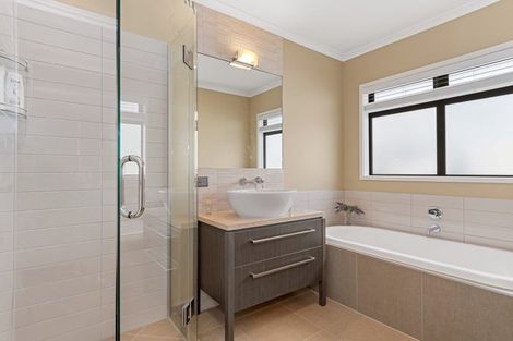 Photo of property in 28 Rexford Heights, Pyes Pa, Tauranga, 3112