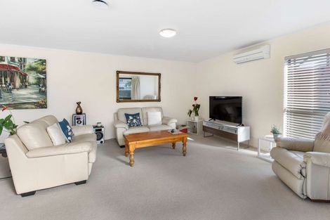 Photo of property in 2b Compton Place, Mount Maunganui, 3116