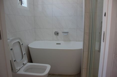 Photo of property in 1/143 Shakespeare Road, Milford, Auckland, 0620