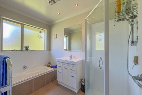 Photo of property in 795 Island Block Road, Island Block, Te Kauwhata, 3782