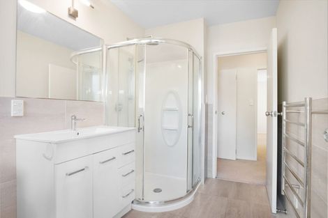 Photo of property in 1/16 Green Lane East, Remuera, Auckland, 1050