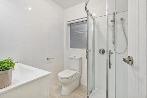 Photo of property in 12 Lagoon View, Gulf Harbour, Whangaparaoa, 0930