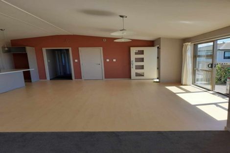 Photo of property in 23 Arohia Place, Snells Beach, 0920