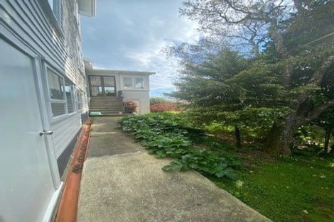 Photo of property in 24 Ngaumatau Road, Point Howard, Lower Hutt, 5013