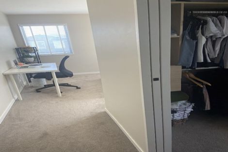 Photo of property in 5 Toanui Road, Hobsonville, Auckland, 0616