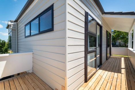 Photo of property in 20 Ronald Macken Place, Windsor Park, Auckland, 0632