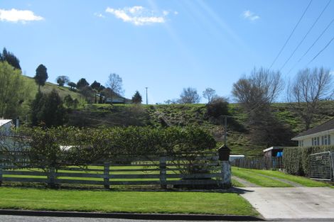 Photo of property in 37 Goldfinch Street, Taihape, 4720