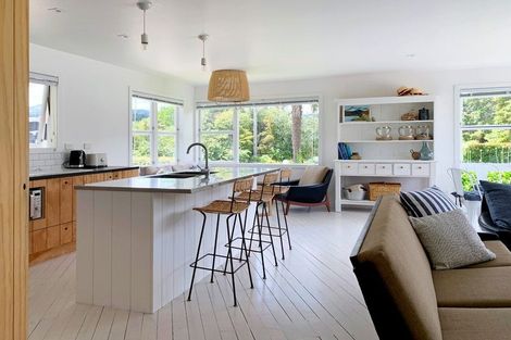 Photo of property in 7 Harbour View Road, Point Wells, Warkworth, 0986