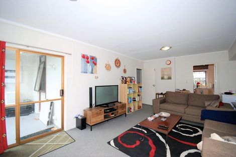 Photo of property in 2/56 Ferndale Road, Mount Wellington, Auckland, 1060