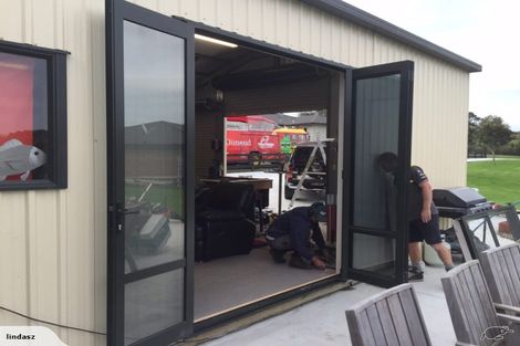 Photo of property in 3 Frank Knight Place, Waiuku, 2123