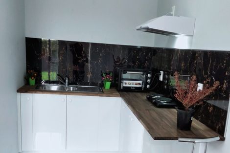 Photo of property in 76a Captain Scott Road, Glen Eden, Auckland, 0602