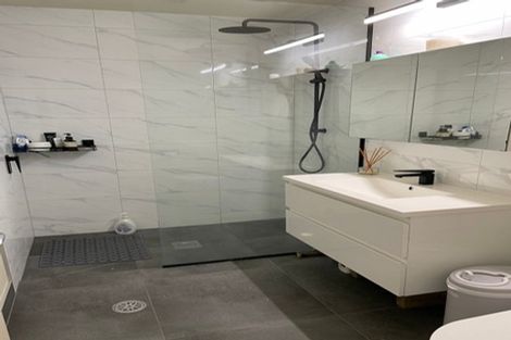 Photo of property in Greenwich Apartments, 11/3 Burton Street, Grafton, Auckland, 1010