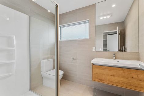 Photo of property in 39 Parkmore Drive, Rosehill, Papakura, 2113