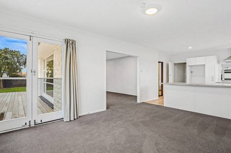 Photo of property in 27 Nicholas Drive, Linwood, Christchurch, 8062