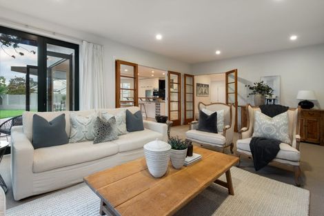 Photo of property in 1/16 Clifton Road, Hauraki, Auckland, 0622