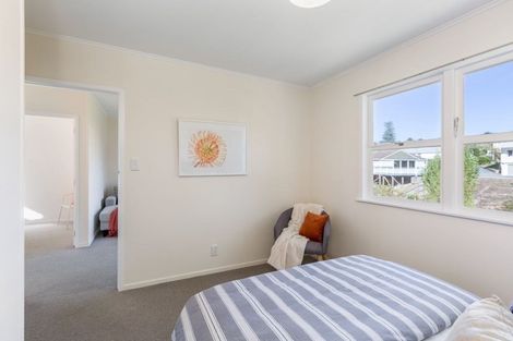 Photo of property in 20 Lake Road, Northcote, Auckland, 0627
