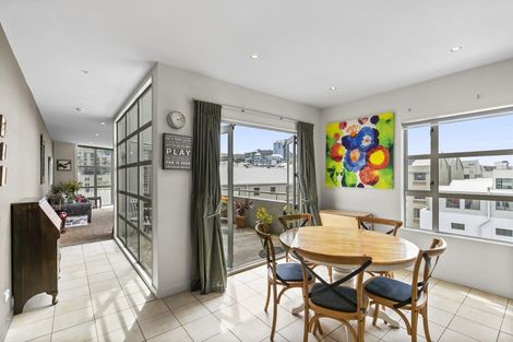 Photo of property in Atlas House, 12/22 Ghuznee Street, Te Aro, Wellington, 6011