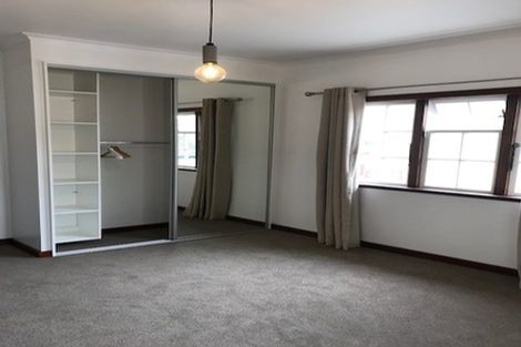 Photo of property in 6 Wayside, Miramar, Wellington, 6022