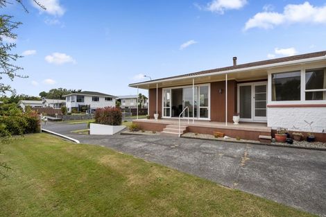 Photo of property in 46 Nevada Drive, Merrilands, New Plymouth, 4312