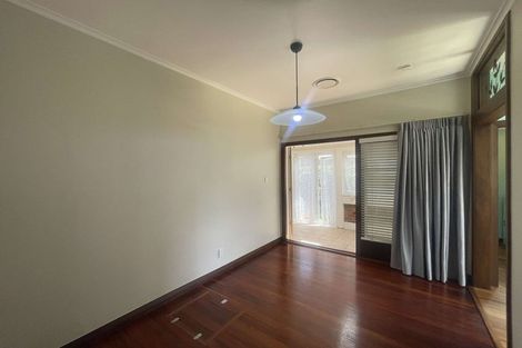 Photo of property in 25 Queensway, Three Kings, Auckland, 1024