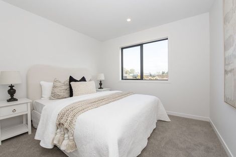 Photo of property in 2/130 Richmond Street, Petone, Lower Hutt, 5012