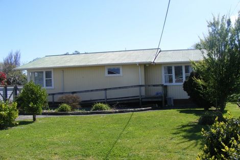 Photo of property in 43 Avenue Road, Foxton, 4814