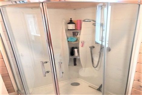 Photo of property in 56a Bay Street, Red Beach, 0932