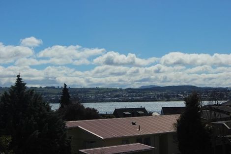 Photo of property in 19 Ward Place, Richmond Heights, Taupo, 3330