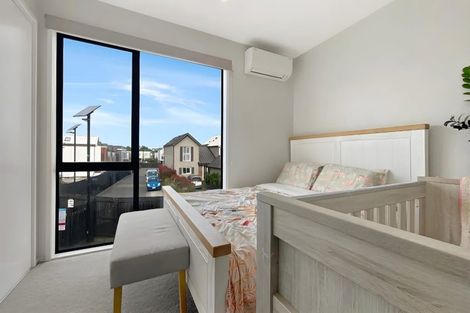 Photo of property in 24 Tima Lane, Mangere Bridge, Auckland, 2022