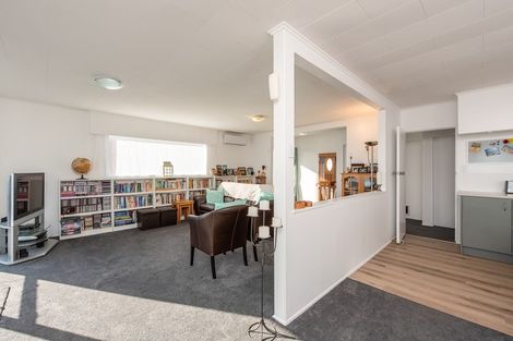 Photo of property in 5 Raebern Lane, Raumati Beach, Paraparaumu, 5032