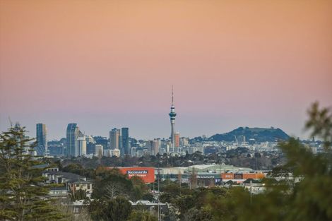 Photo of property in 72b Sycamore Drive, Sunnynook, Auckland, 0620