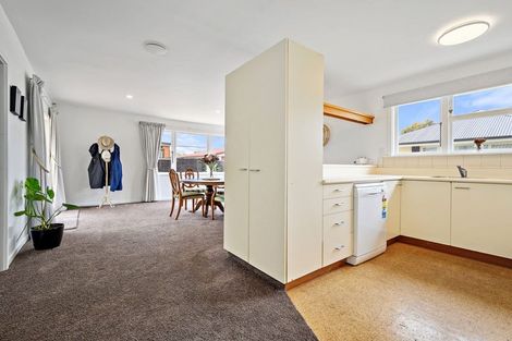 Photo of property in 1/180 Avonhead Road, Avonhead, Christchurch, 8042