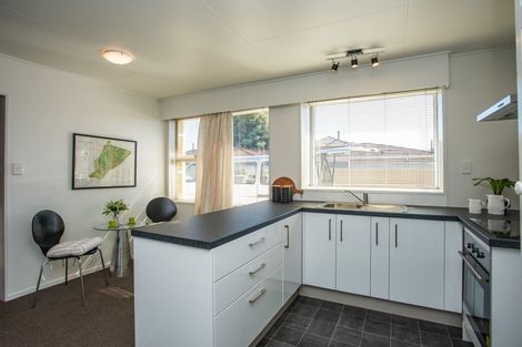 Photo of property in 2/112 Stortford Street, Saint Leonards, Hastings, 4120