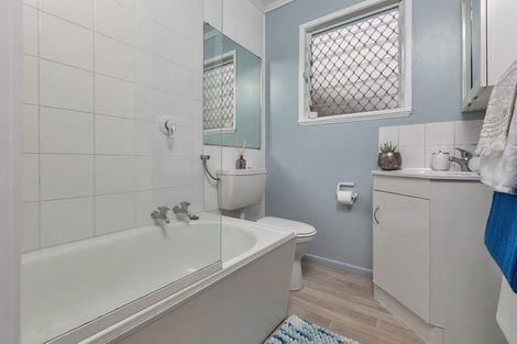 Photo of property in 231a Point Chevalier Road, Point Chevalier, Auckland, 1022