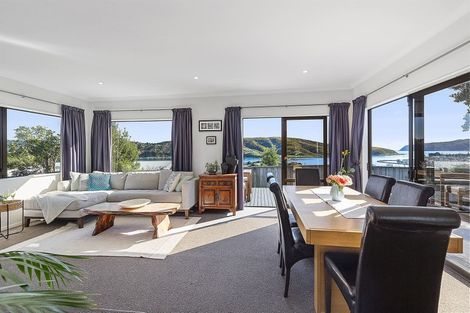 Photo of property in 4 Kiriwai Road, Paremata, Porirua, 5024