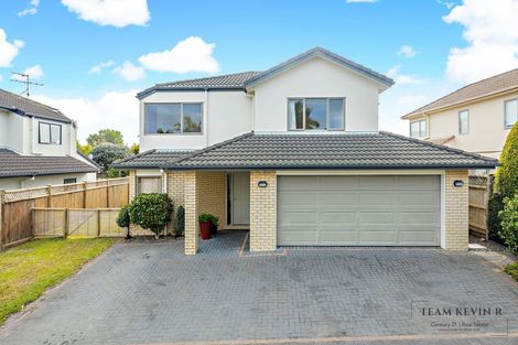 Photo of property in 47d Redoubt Road, Goodwood Heights, Auckland, 2105