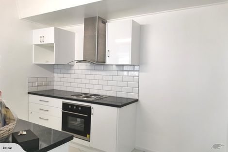 Photo of property in 35 Hanson Grove, Stokes Valley, Lower Hutt, 5019