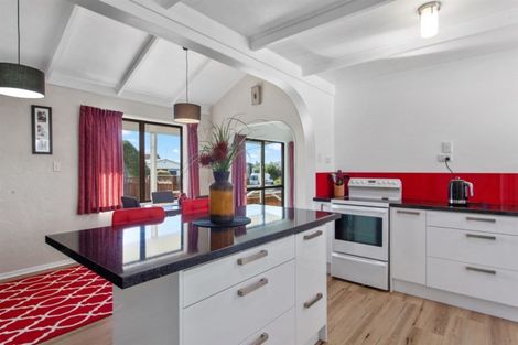 Photo of property in 12 Landscape Road, Coastlands, Whakatane, 3120