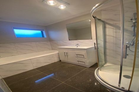 Photo of property in 18 Whekau Drive, Takanini, 2112