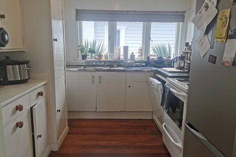 Photo of property in 27 Hillcrest Avenue, Hillcrest, Rotorua, 3015